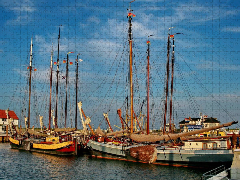 Segelschiffe im Oudeschild Hafen - CALVENDO Foto-Puzzle'