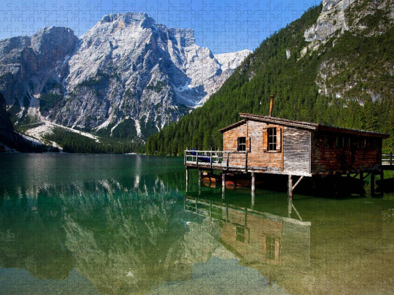 Fischerhütte am Pragser Wildsee - CALVENDO Foto-Puzzle'