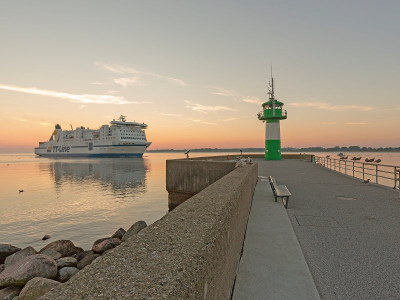 Travemünde Mole, Peter Pan - Puzzle photo CALVENDO 