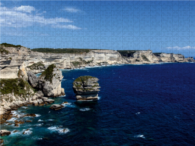 Steep coast near Bonifacio - CALVENDO photo puzzle 