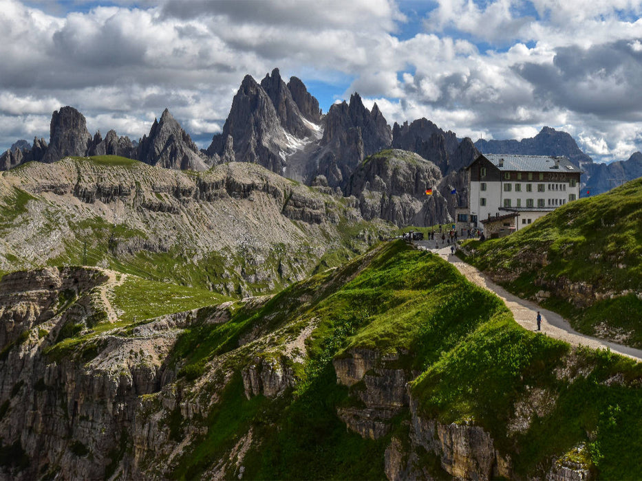 Auronzohütte vor Cadini-Gruppe - CALVENDO Foto-Puzzle'