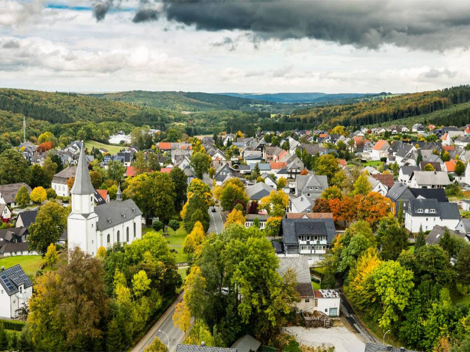 Herbstlicher Ortskern Brilon-Scharfenberg - CALVENDO Foto-Puzzle'