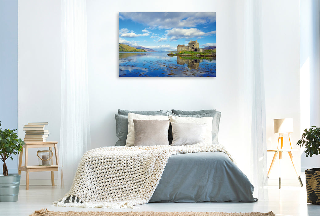 Premium Textil-Leinwand Premium Textil-Leinwand 120 cm x 80 cm quer Das Eilean Donan Castle in Westschottland