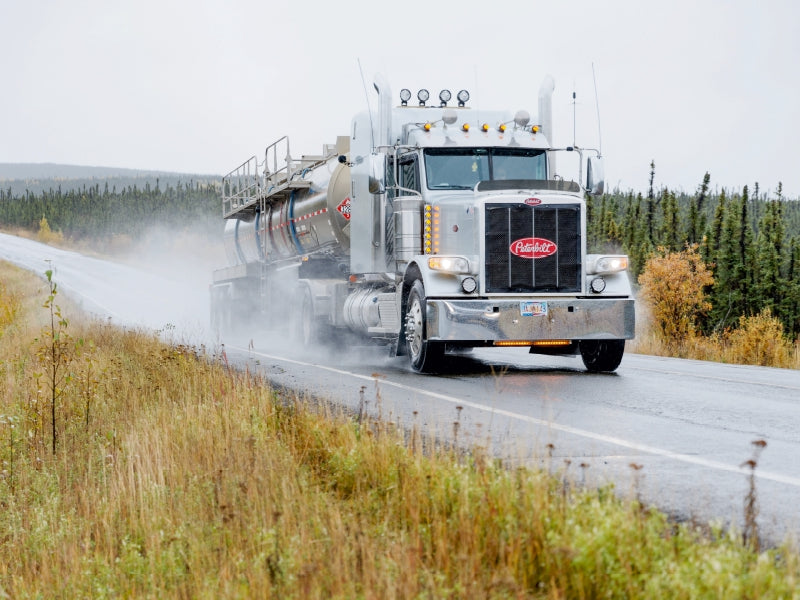 Truck on the way north - CALVENDO photo puzzle 