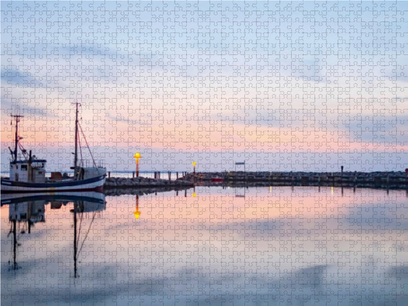 Ambiance nocturne dans le port de Timmendorf - Puzzle photo CALVENDO 