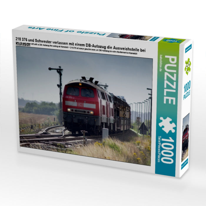218 376 und Schwester verlassen mit einem DB-Autozug die Ausweichstelle bei Klanxbüll 1000 Teile Puzzle quer - CALVENDO Foto-Puzzle'