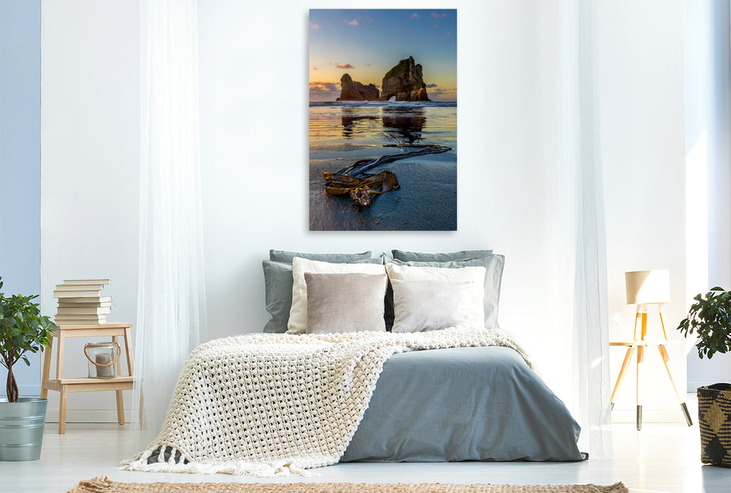 Premium Textil-Leinwand Premium Textil-Leinwand 80 cm x 120 cm  hoch Sonnenuntergang am Wharariki Beach, Neuseeland