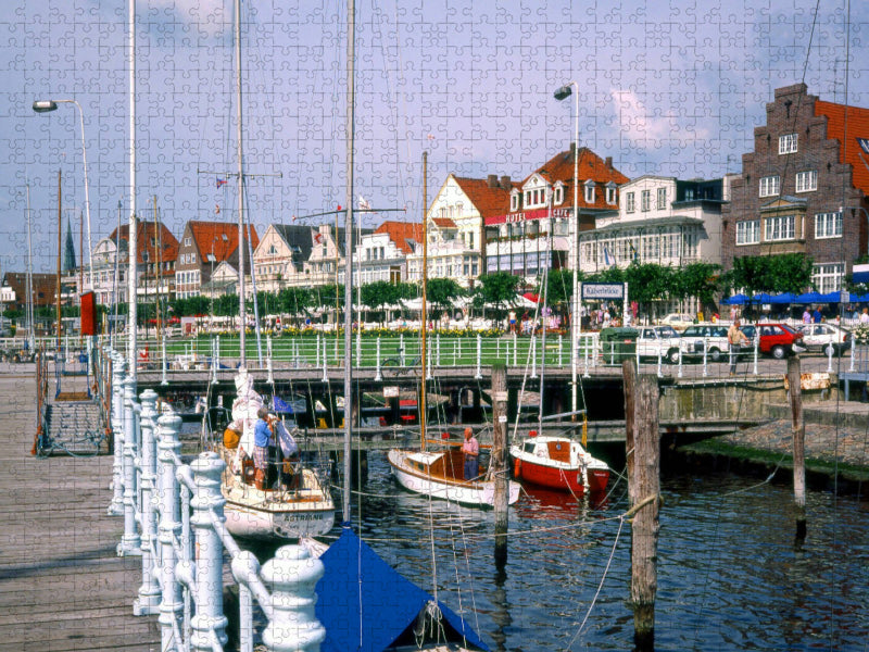 Kaiserbrücke mit Ortsansicht Travemünde - CALVENDO Foto-Puzzle'