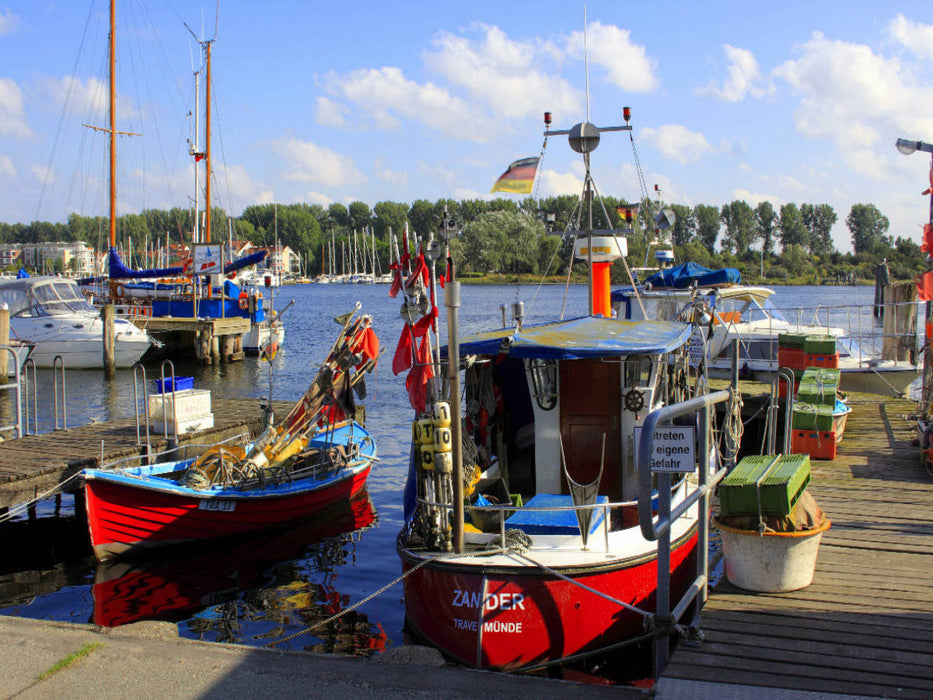 Fischerhafen Travemünde an der Hafeneinfahrt - CALVENDO Foto-Puzzle'