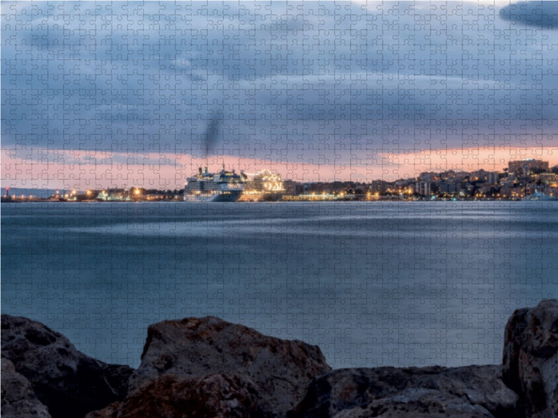 Kreuzfahrtriesen im Hafen von Palma 1000 Teile Puzzle quer - CALVENDO Foto-Puzzle'