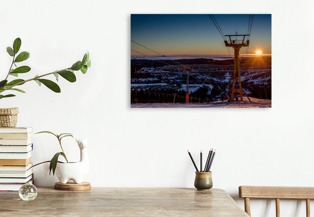 Premium Textil-Leinwand Premium Textil-Leinwand 120 cm x 80 cm quer Sonnenaufgang mit Blick auf Oberwiesenthal