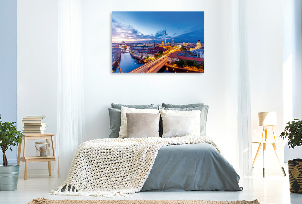 Premium Textil-Leinwand Premium Textil-Leinwand 120 cm x 80 cm quer Berlin City Skyline – Panoramablick von der Fischerinsel über die pulsierende Hauptstadt.