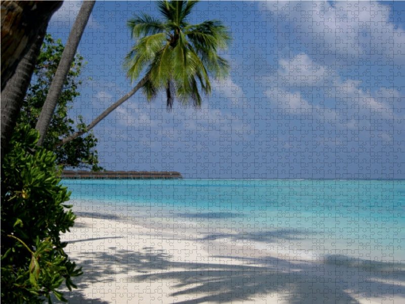 Malediven-Strand mit weißem Korallensand 1000 Teile Puzzle quer - CALVENDO Foto-Puzzle'