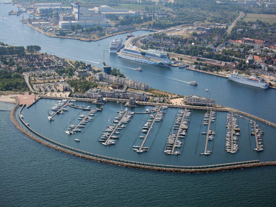 Ein Motiv aus dem Kalender Kreuzfahrt Warnemünde - CALVENDO Foto-Puzzle'