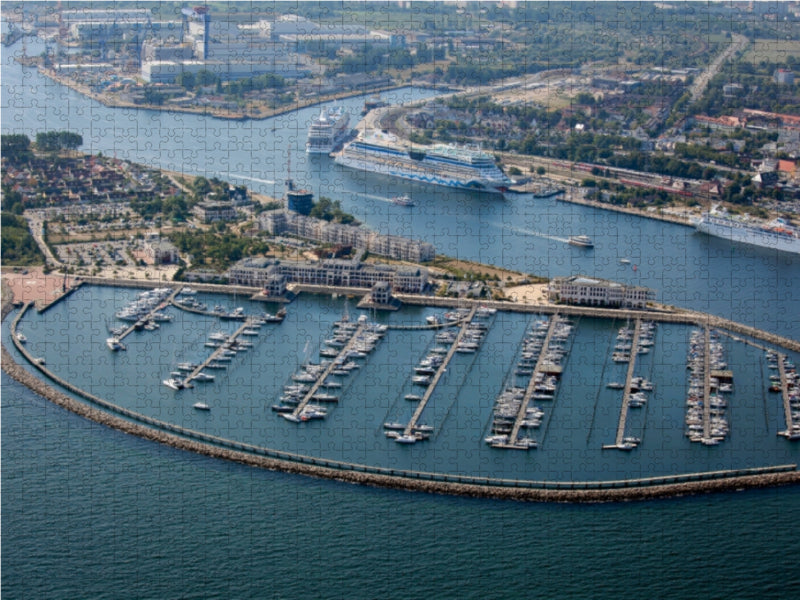 Ein Motiv aus dem Kalender Kreuzfahrt Warnemünde 1000 Teile Puzzle quer - CALVENDO Foto-Puzzle'