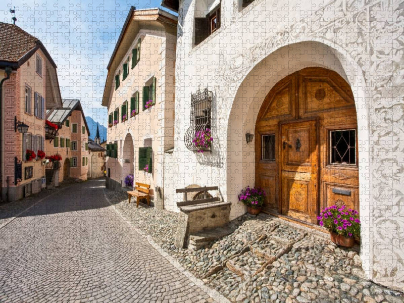 Typische Engadiner Häuser in der Dorfstraße von Guarda - CALVENDO Foto-Puzzle'