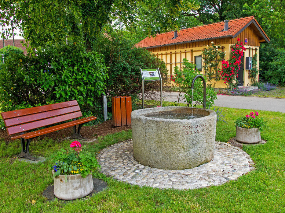 Toni-Meyer-Brunnen Hausen - CALVENDO Foto-Puzzle'