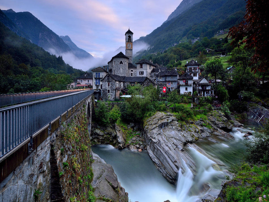 Lavertezzo im Tessin - CALVENDO Foto-Puzzle'
