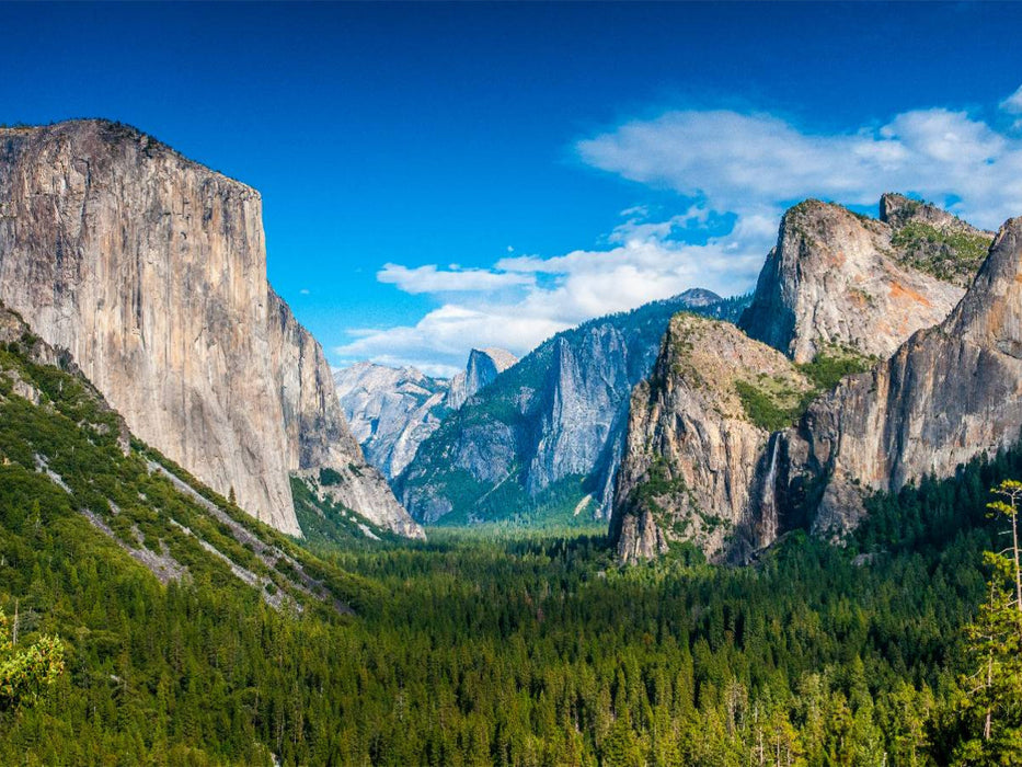 Der Tunnel View Point bietet einen Blick auf El Capitan, Half Dome und Bridalveil Fall im Yosemite National Park - CALVENDO Foto-Puzzle'