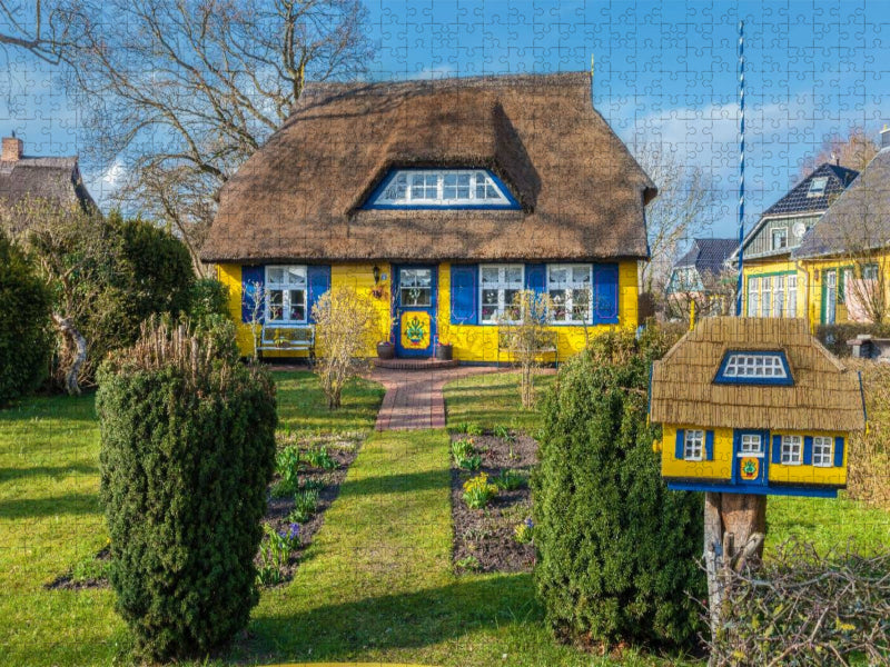 Altes Reetdachhaus in Born am Darß - CALVENDO Foto-Puzzle'