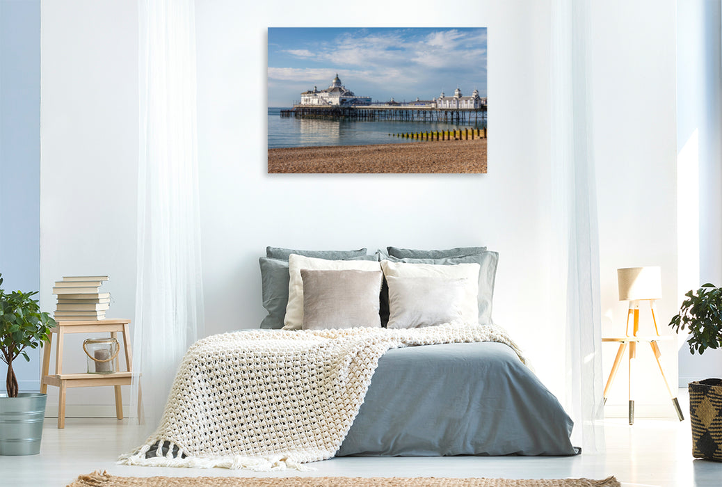 Premium Textil-Leinwand Premium Textil-Leinwand 120 cm x 80 cm quer Eastbourne Pier in East Sussex, England