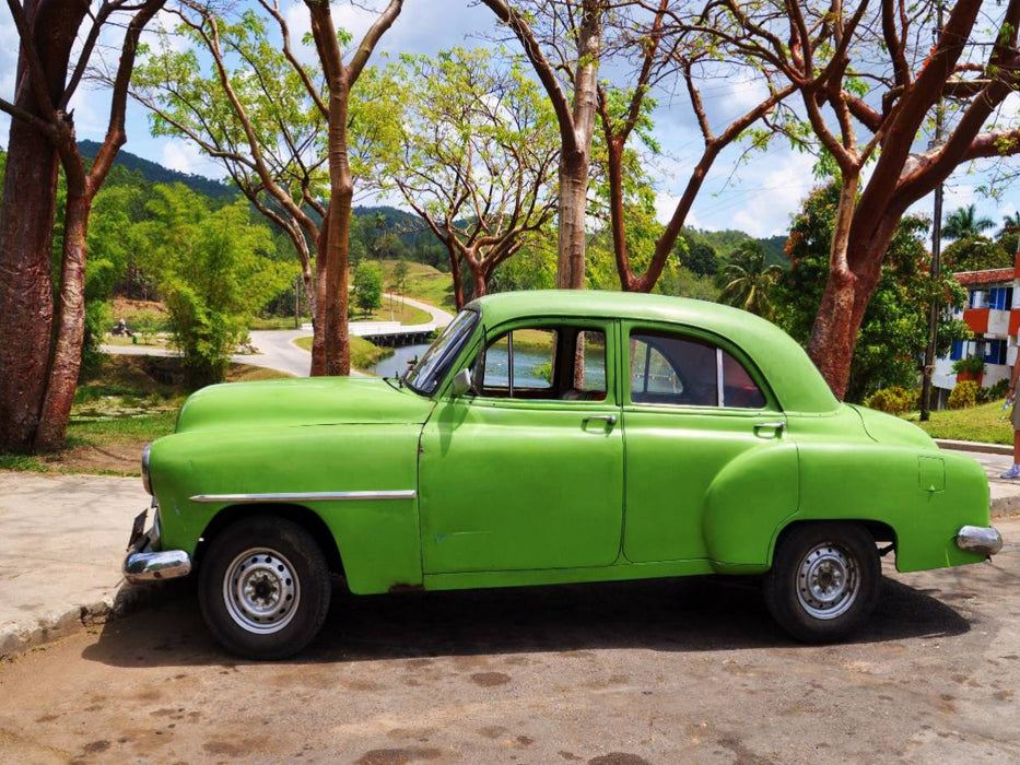 alte Schätzchen aus Kuba - Kuba Oldtimer - Cuba Cars - Grün - CALVENDO Foto-Puzzle'