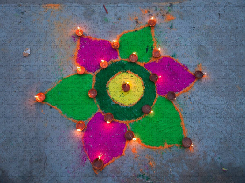 Farbenfrohe Blüte aus Kerzen in Indien - CALVENDO Foto-Puzzle'