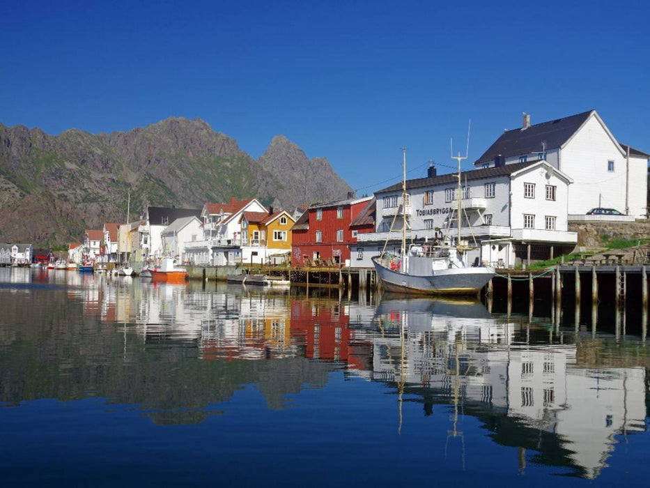 Das Fischerdorf Henningsvaer - CALVENDO Foto-Puzzle'