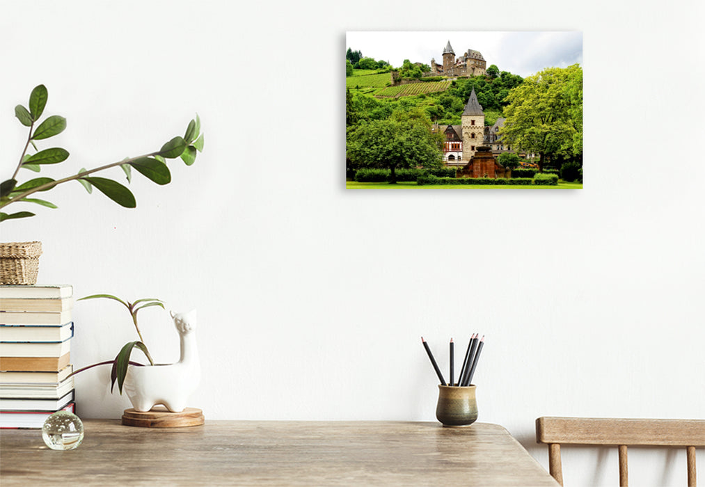 Premium Textil-Leinwand Premium Textil-Leinwand 120 cm x 80 cm quer Blick auf die Burg Stahleck in Bacharach am Mittelrhein