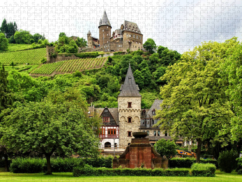Blick auf die Burg Stahleck in Bacharach am Mittelrhein - CALVENDO Foto-Puzzle'