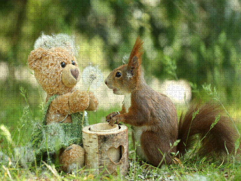 Eichhörnchen und Teddy mit Pusteblume - CALVENDO Foto-Puzzle'