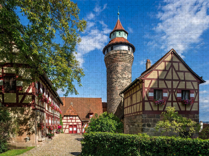 Äußerer Burghof mit Sinwellturm und Brunnenhaus, Nürnberg - CALVENDO Foto-Puzzle'