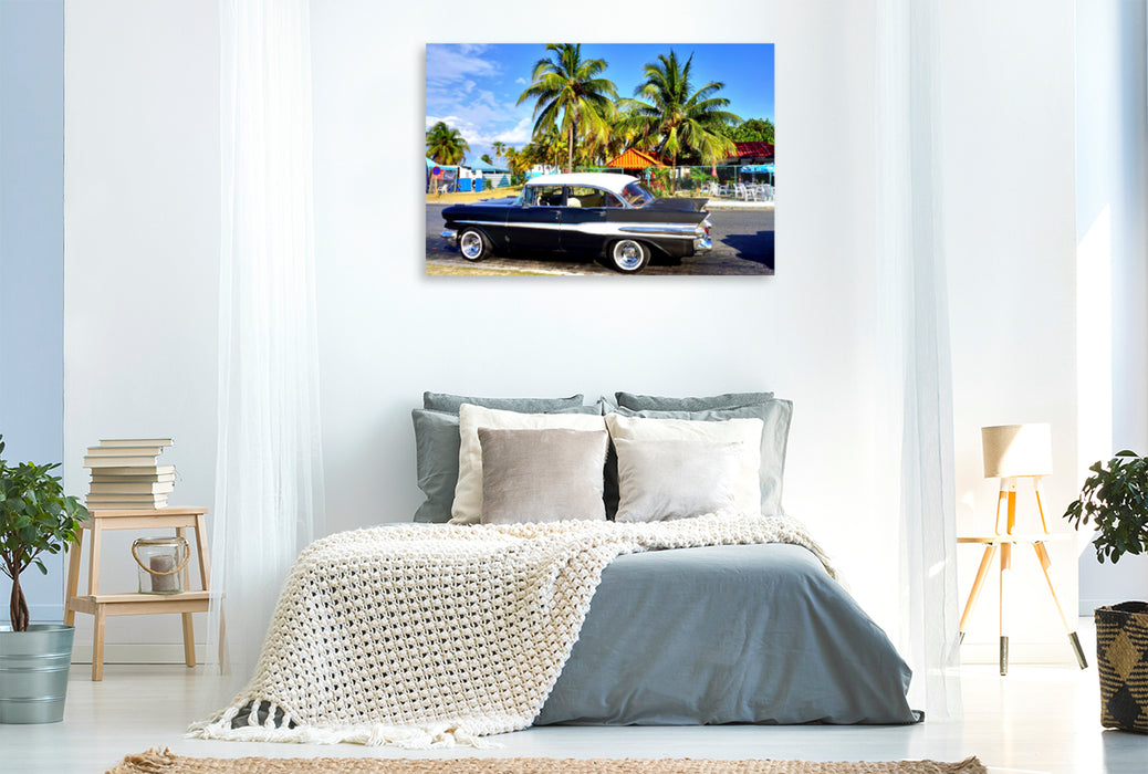 Premium Textil-Leinwand Premium Textil-Leinwand 120 cm x 80 cm quer Der US-Oldtimer Pontiac Chieftain 1957 in Kuba