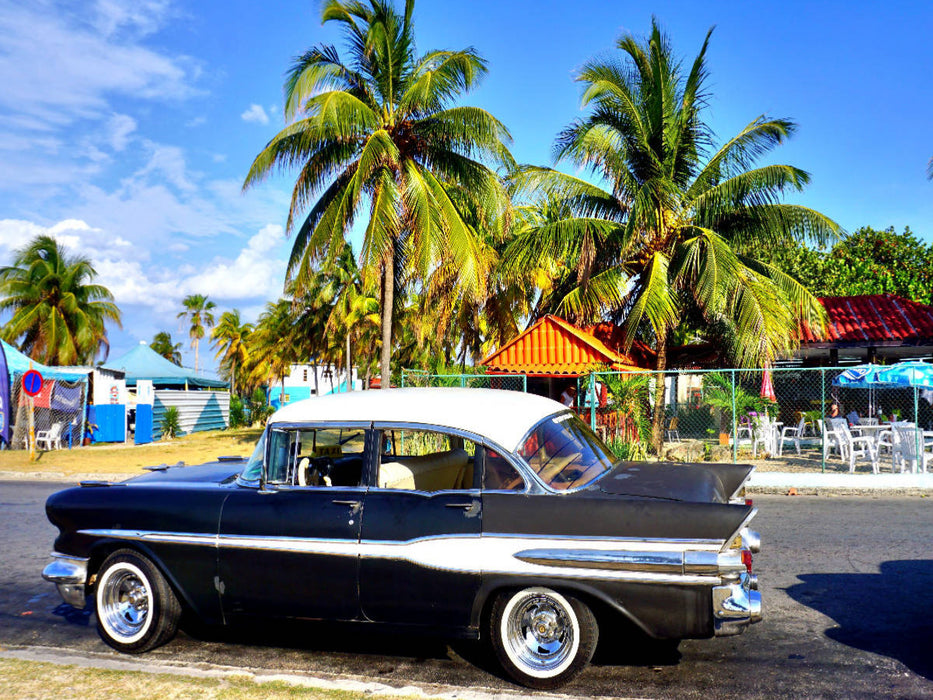 Der US-Oldtimer Pontiac Chieftain 1957 in Kuba - CALVENDO Foto-Puzzle'
