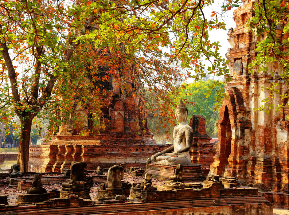 Buddha Statue im Wat Mahathat 2000 Teile Puzzle quer - CALVENDO Foto-Puzzle'
