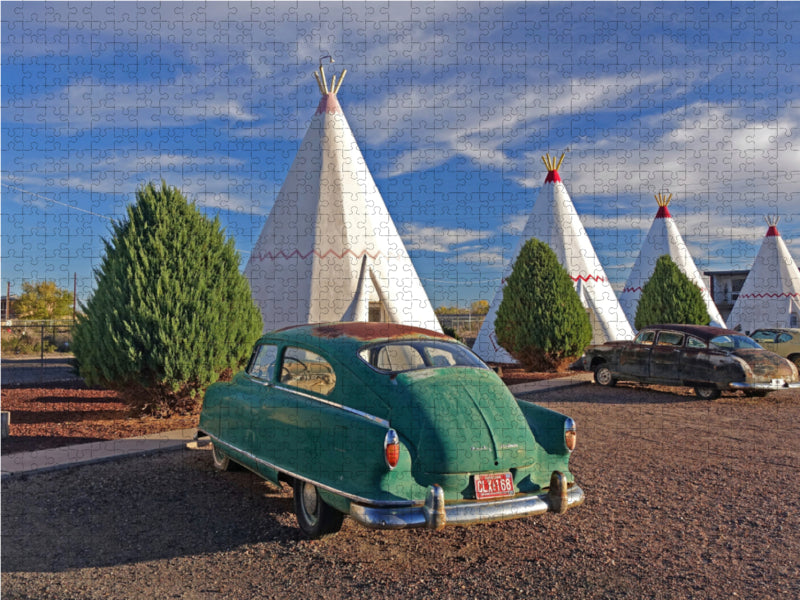 Amerika Route 66 Oldtimer und Wigwam Motiv in Holbrook Arizona, USA 2000 Teile Puzzle quer - CALVENDO Foto-Puzzle'