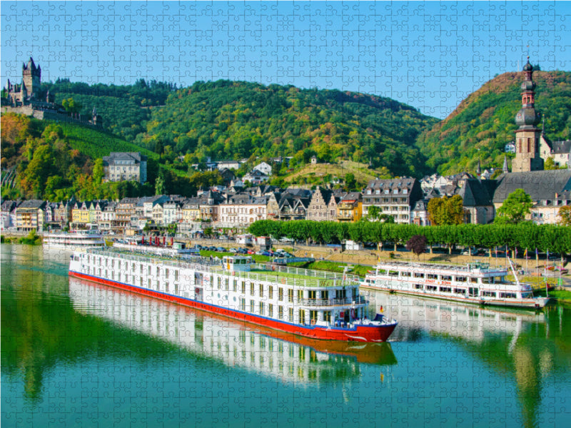 Kreuzfahrtschiffe auf der Mosel 2000 Teile Puzzle quer - CALVENDO Foto-Puzzle'