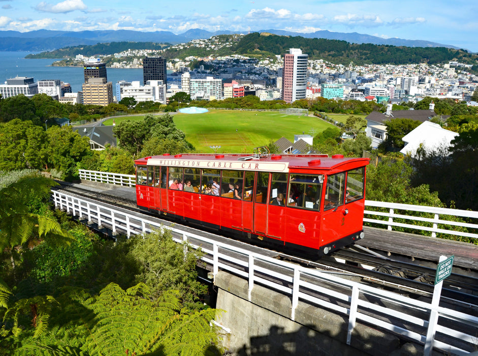Cable car in Wellington - CALVENDO photo puzzle 