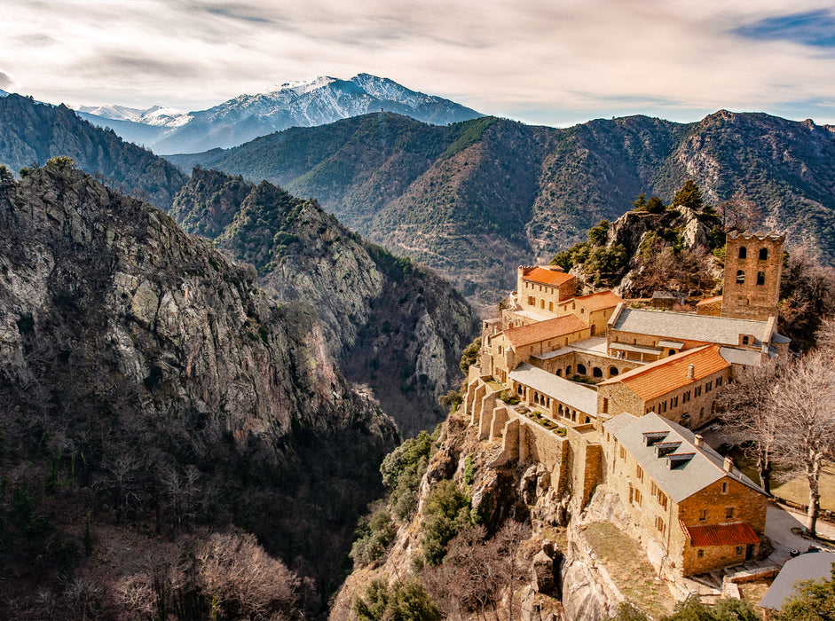 Auszeit im Kloster: Saint-Martin-de-Canigou 2000 Teile Puzzle quer - CALVENDO Foto-Puzzle'