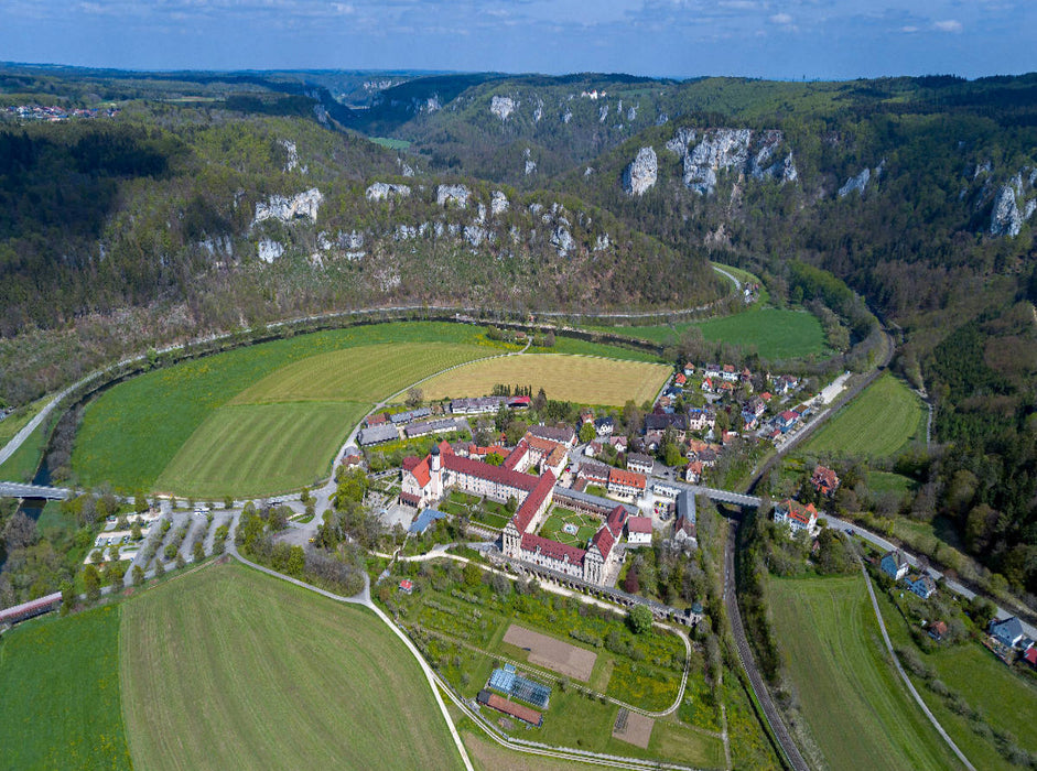 Beuron mit Erzabtei St.Martin im Oberen Donautal/Schwäbische Alb - CALVENDO Foto-Puzzle'