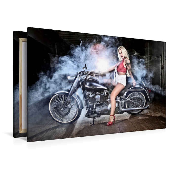 Premium Textil-Leinwand Premium Textil-Leinwand 120 cm x 80 cm quer Jennifer in Fire Red mit einer FLSTF Fat Boy Bj 03