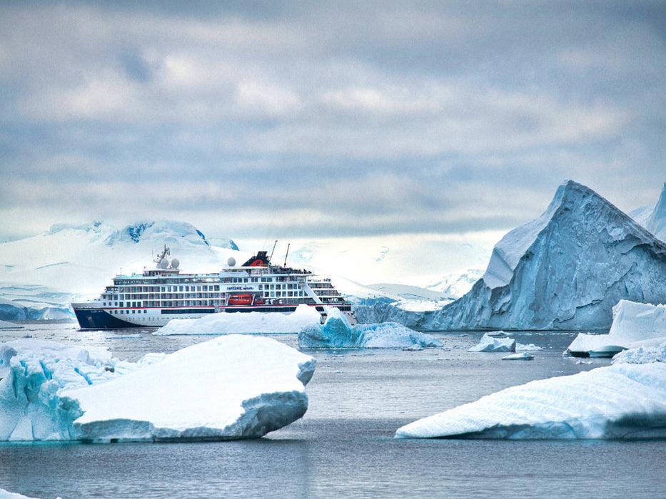 Expeditionsschiff HANSEATIC nature in der Paradies Bucht/ Antarktische Halbinsel. - CALVENDO Foto-Puzzle'
