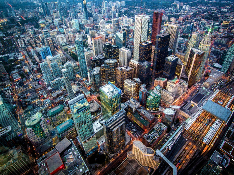 Flug über die Häuserschluchten von Toronto - CALVENDO Foto-Puzzle'