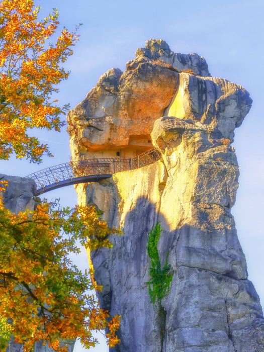 Mysteriöser Charme vom 40Meter hohen Sandsteinfelsen , Externsteine, Teutoburger Wald - CALVENDO Foto-Puzzle'