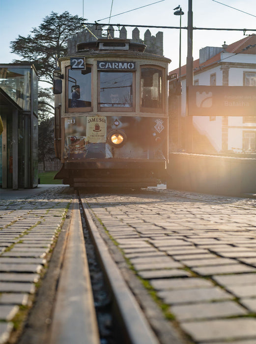 Eine alte Tram im Sonneschein 2000 Teile Puzzle hoch - CALVENDO Foto-Puzzle'
