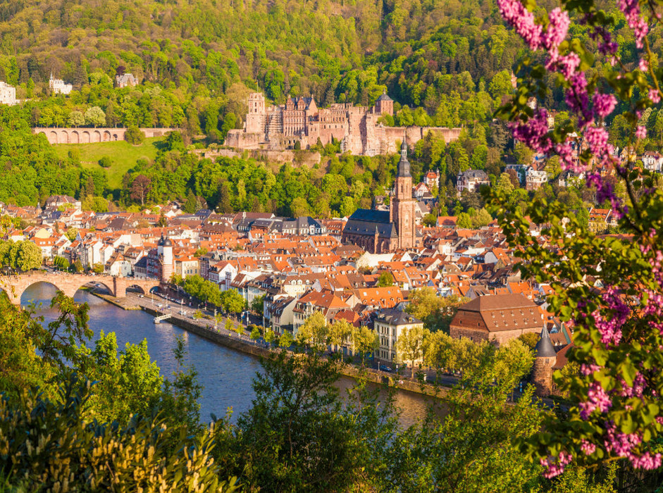 Die Altstadt und das Schloss in Heidelberg im Frühling - CALVENDO Foto-Puzzle'