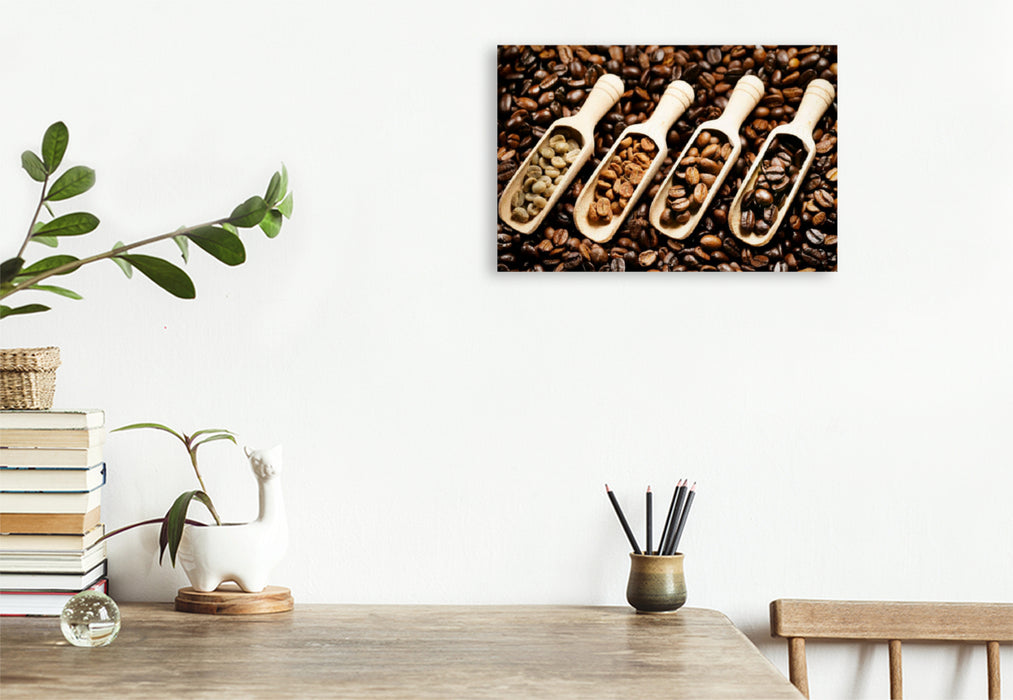 Premium Textil-Leinwand Premium Textil-Leinwand 45 cm x 30 cm quer Duftende Kaffebohnen appetitlich auf Holzlöffeln präsentiert