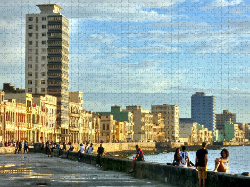 Häuserzeile am Malecón in Havanna - CALVENDO Foto-Puzzle'