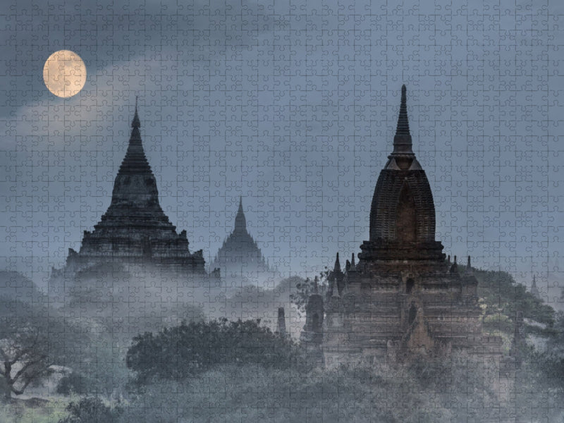 Vollmond über der Tempelebene Bagan in Myanmar - CALVENDO Foto-Puzzle'