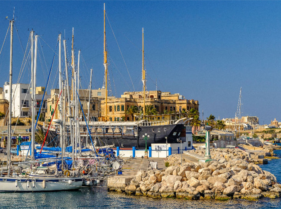Segelboote in der Msida Yacht Marina 2000 Teile Puzzle quer - CALVENDO Foto-Puzzle'